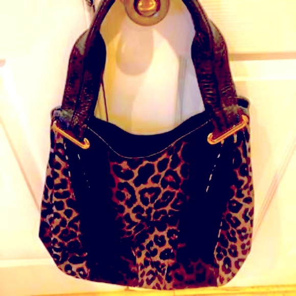 NWOT Large kooba purse comes with Kooba protective bag - Picture 1 of 2